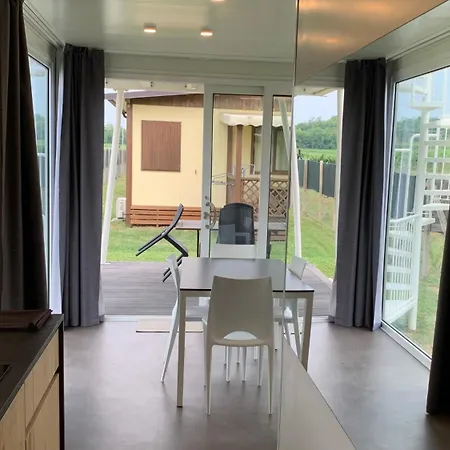 La Palazzina * Castelnuovo del Garda